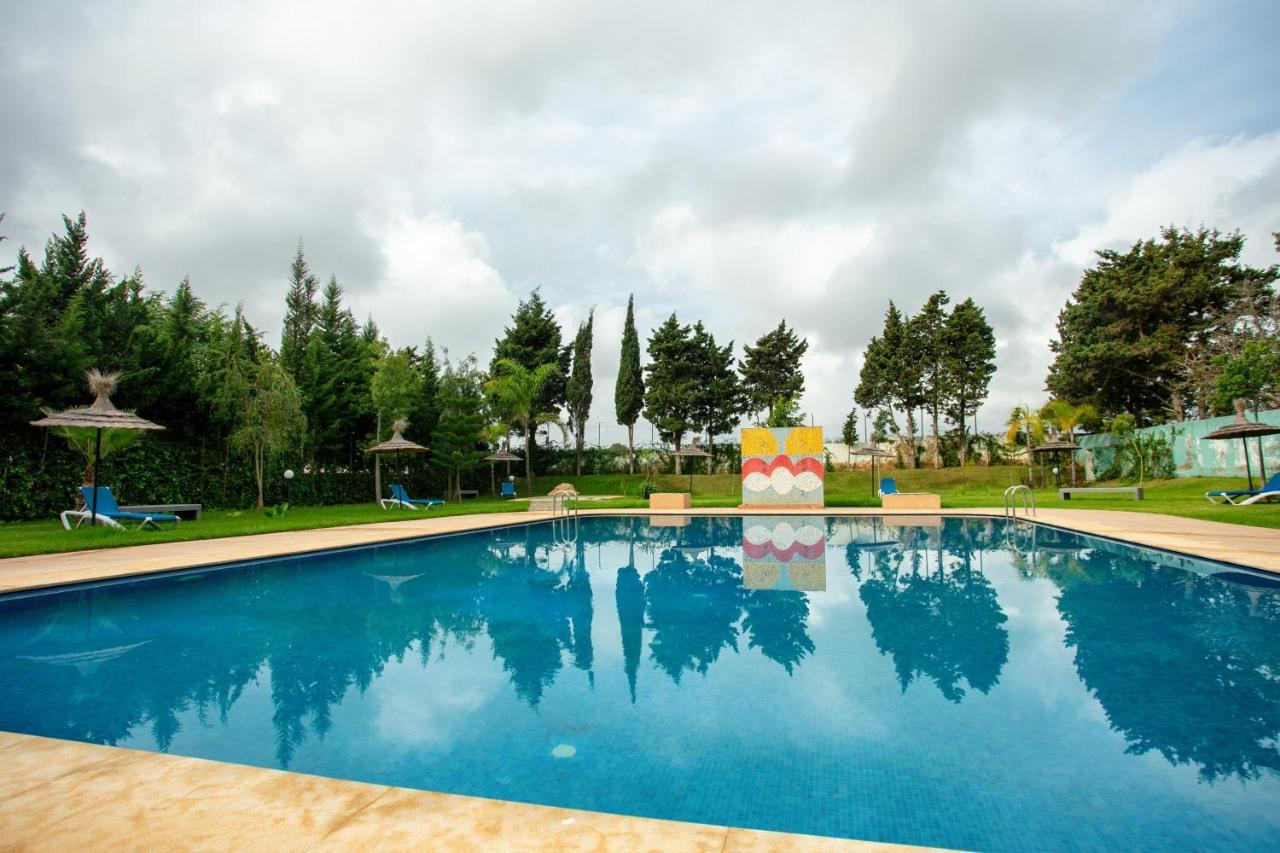 Residence Hoteliere Riviera Beach Cabo Negro Eksteriør bilde