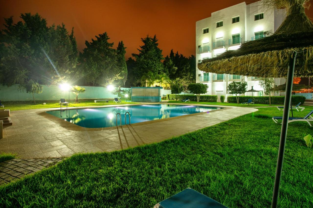 Residence Hoteliere Riviera Beach Cabo Negro Eksteriør bilde