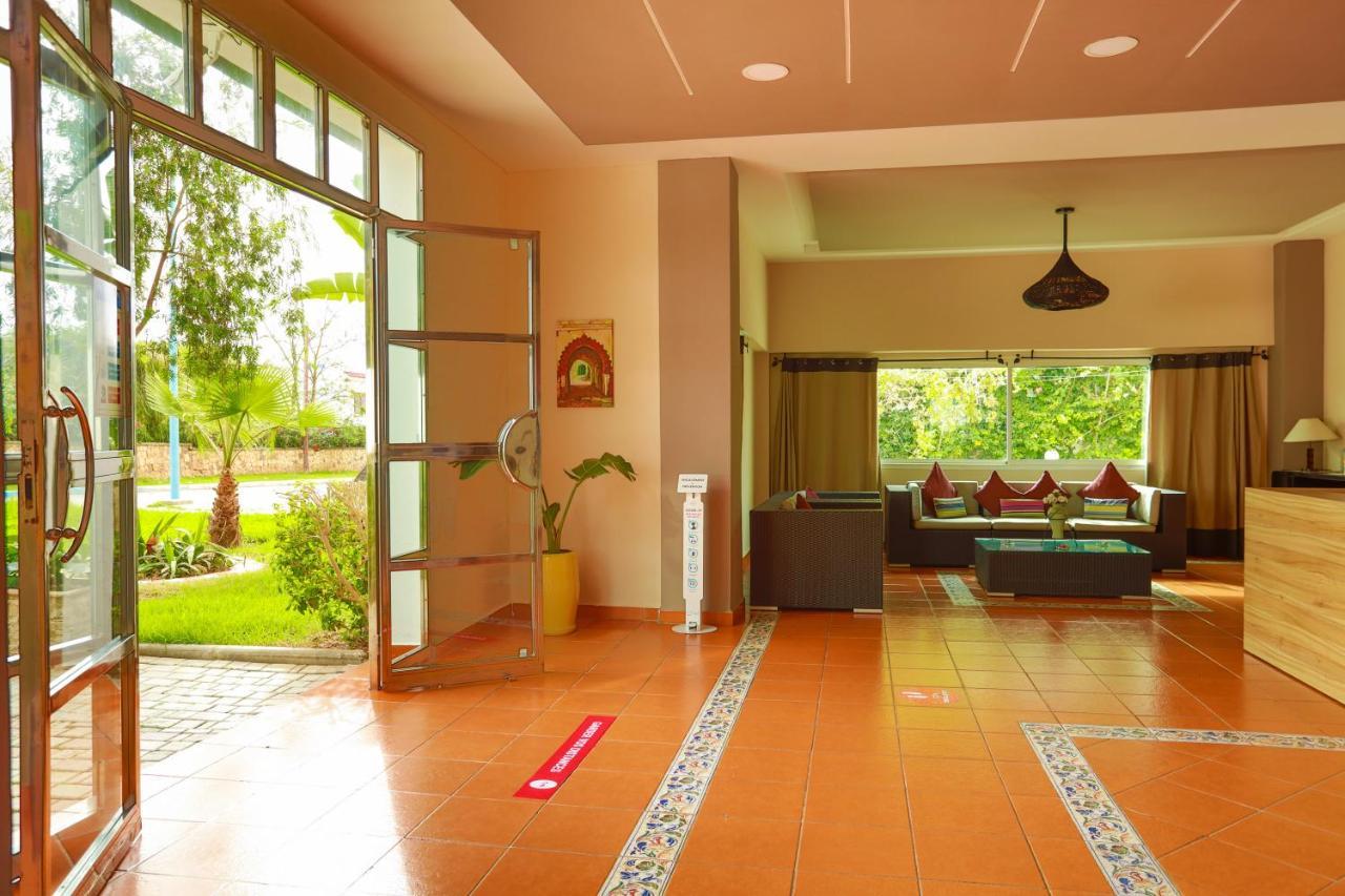 Residence Hoteliere Riviera Beach Cabo Negro Eksteriør bilde
