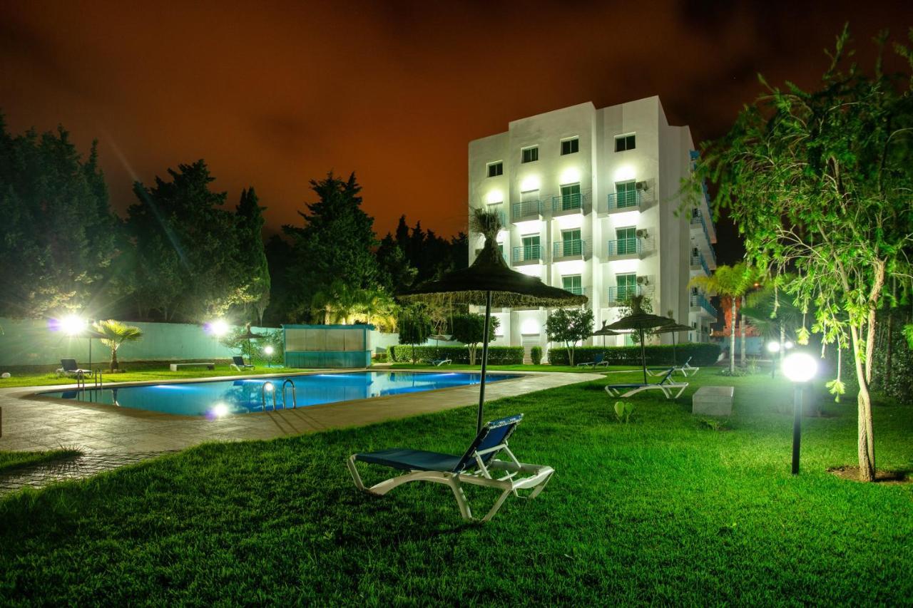 Residence Hoteliere Riviera Beach Cabo Negro Eksteriør bilde