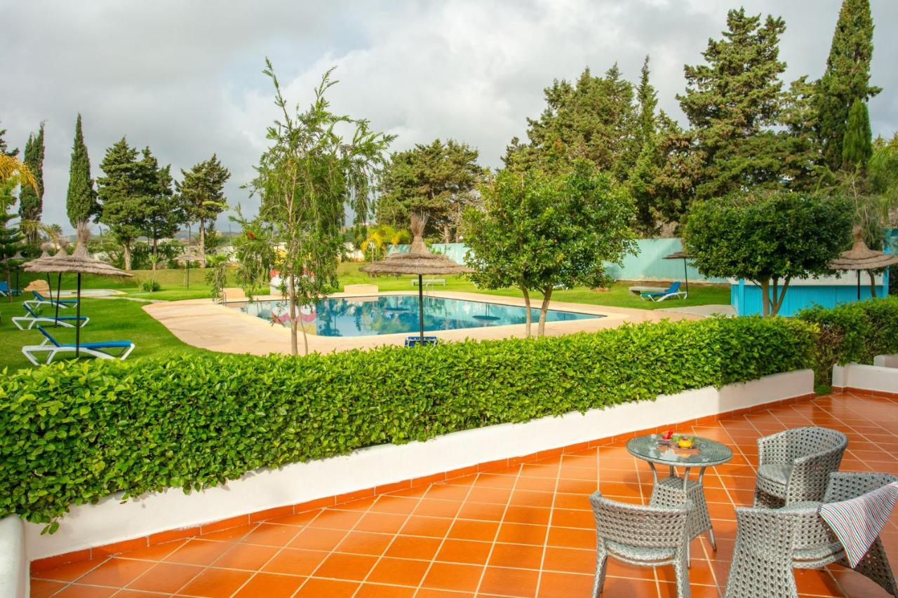 Residence Hoteliere Riviera Beach Cabo Negro Eksteriør bilde