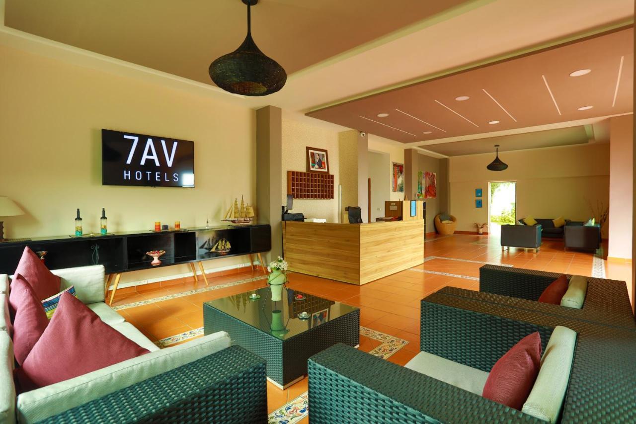 Residence Hoteliere Riviera Beach Cabo Negro Eksteriør bilde
